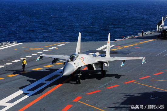 殲-15加滿油能飛多久，探討中國艦載戰(zhàn)斗機的續(xù)航能力，殲-15艦載戰(zhàn)斗機續(xù)航能力探討，加滿油能飛多久？