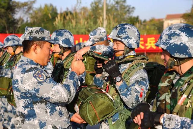 空降兵第十五軍現(xiàn)任軍長(zhǎng)