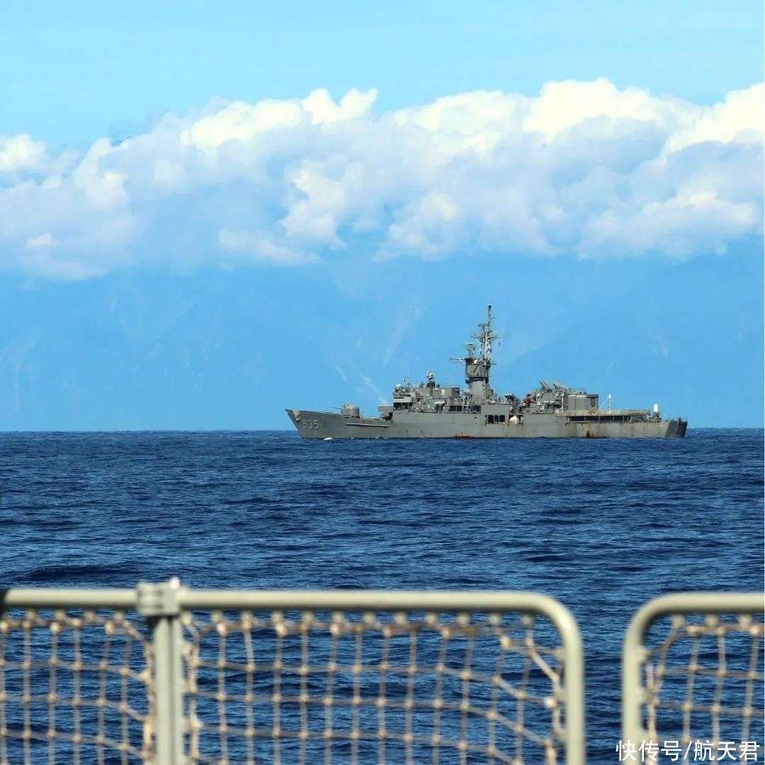 臺(tái)海巡署大艦徘徊海峽中線，區(qū)域安全的新視角與深層意義，臺(tái)海巡署大艦徘徊海峽中線，區(qū)域安全新視角與深層內(nèi)涵解讀