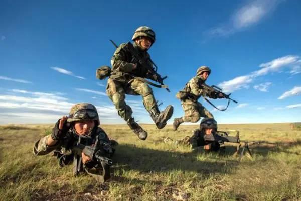 朱日和195旅的李繼武，英雄之魂與時代的榮光，朱日和英雄李繼武，時代榮光與英雄之魂