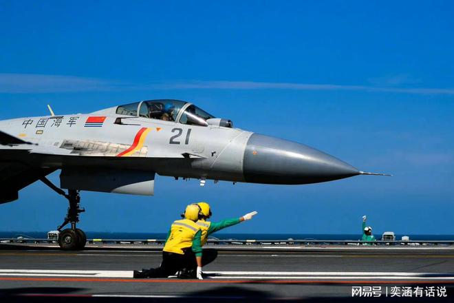 殲-15戰(zhàn)機，中國航空工業(yè)的新里程碑——第四代戰(zhàn)斗機的杰出代表，殲-15戰(zhàn)機，中國航空工業(yè)新里程碑——第四代戰(zhàn)斗機的光輝代表