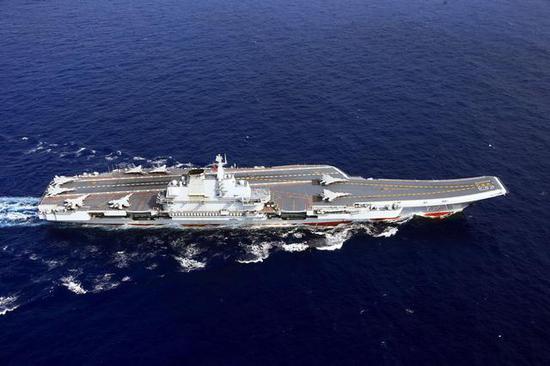 航空母艦的排水量是多少噸，航空母艦排水量揭秘，究竟多少噸？