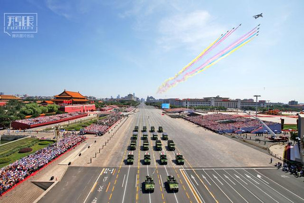 儀仗隊(duì)閱兵走過天安門廣場，榮耀與力量的展現(xiàn)，天安門廣場閱兵，榮耀與力量的展現(xiàn)
