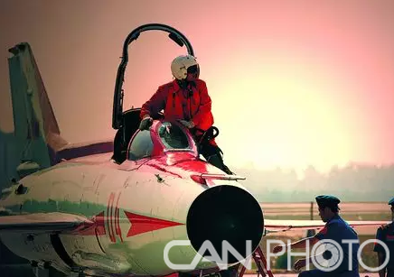 中國(guó)殲擊機(jī)殲-20參數(shù)詳解，中國(guó)殲擊機(jī)殲-20參數(shù)全面解析