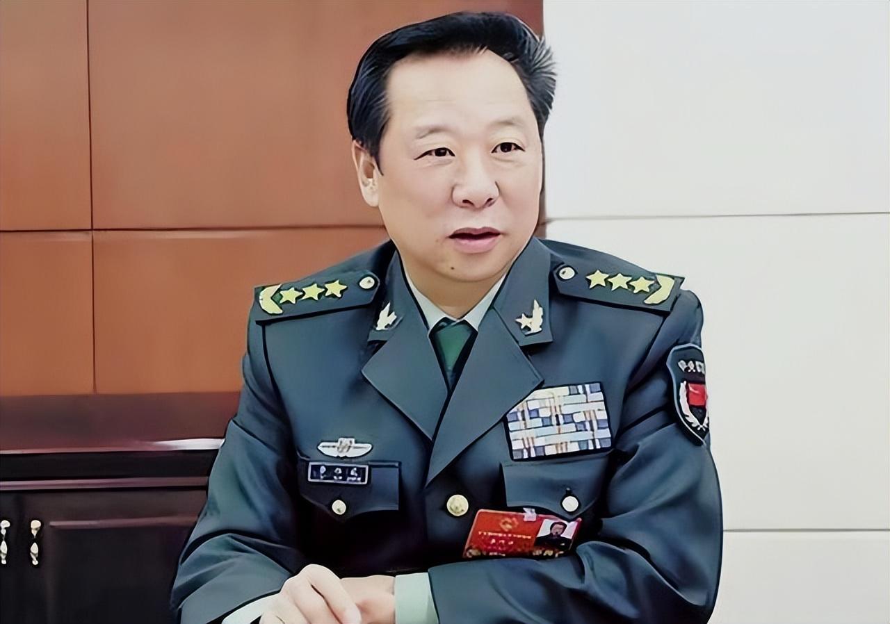 國防部長級別高，職責(zé)、地位與角色分析，國防部長職責(zé)、地位與角色深度解析，級別高的決策核心分析