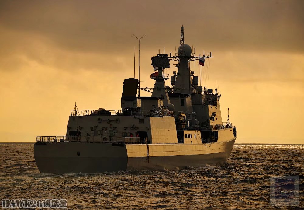 深海之影，051C型導彈驅逐艦的傳奇故事，深海傳奇，揭秘051C型導彈驅逐艦的神秘之旅