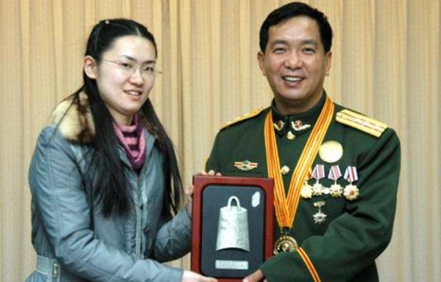 丁曉兵將軍與兒子丁陶，兩代軍人的榮耀與傳承，兩代軍人的榮耀傳承，丁曉兵將軍與兒子丁陶的故事