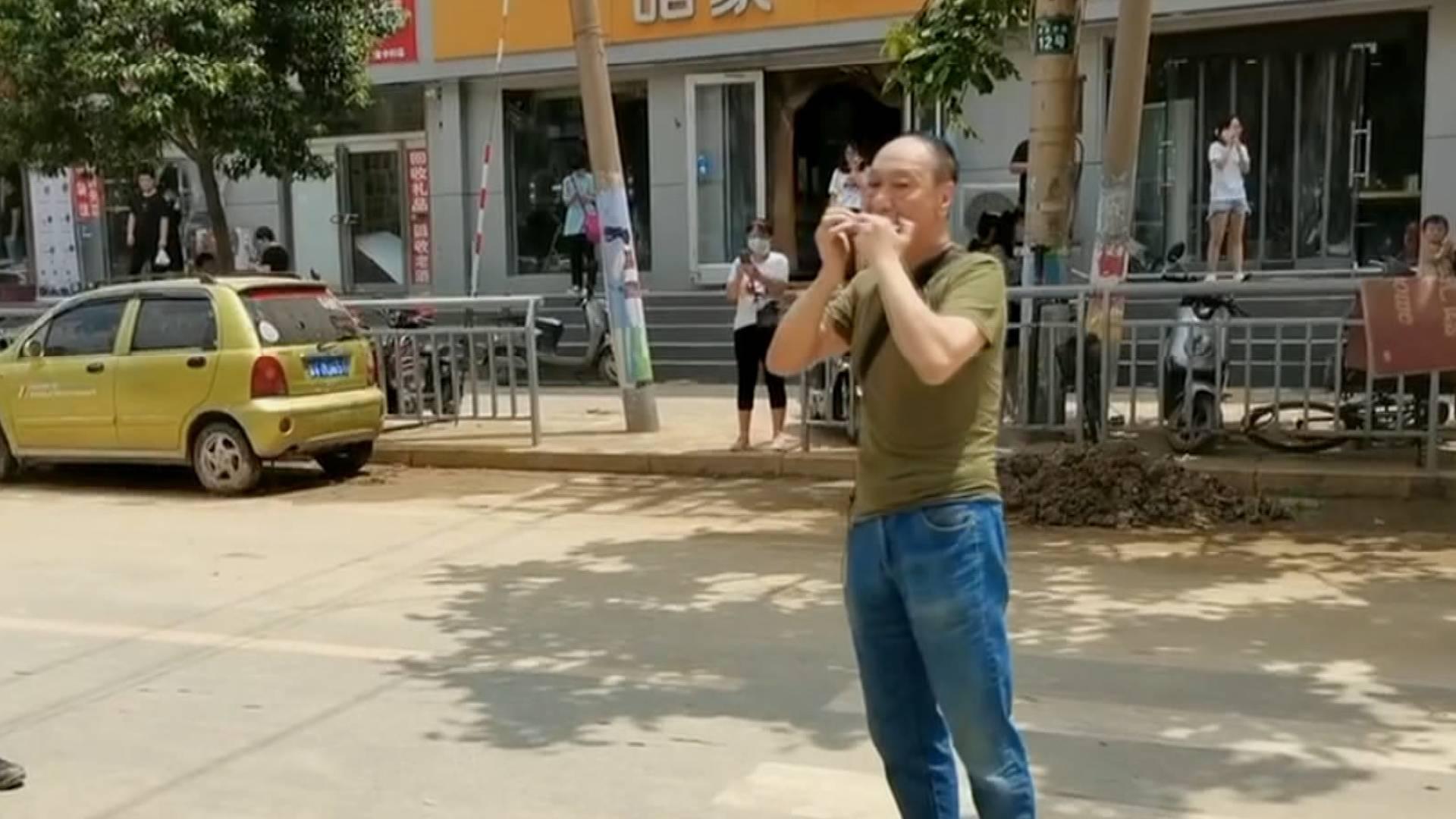 三軍儀仗隊軍禮視頻，展現(xiàn)榮耀與威嚴的儀式，三軍儀仗隊軍禮視頻，榮耀與威嚴的儀式展示