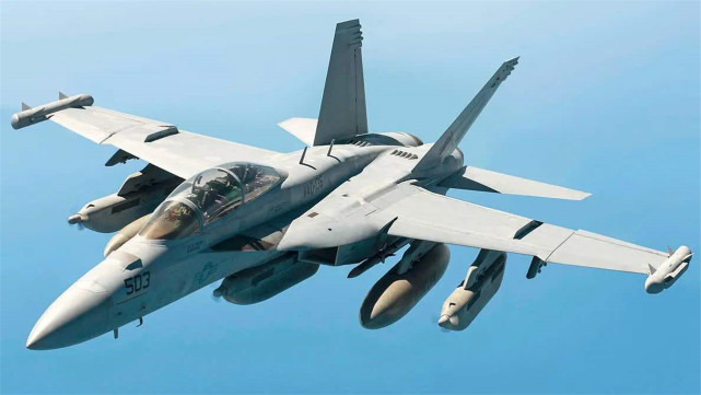 殲-16艦載機(jī)的卓越水平，技術(shù)突破與作戰(zhàn)能力的飛躍，殲-16艦載機(jī)技術(shù)突破與作戰(zhàn)能力飛躍