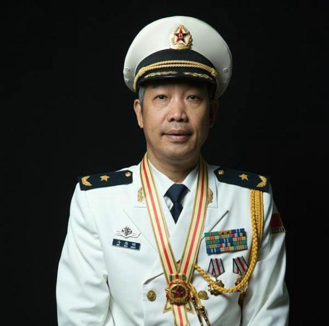揭秘中國(guó)第三艘航母艦長(zhǎng)的傳奇人生，揭秘中國(guó)第三艘航母艦長(zhǎng)的傳奇人生之旅