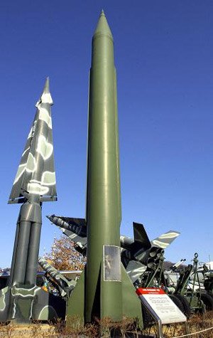 曝朝軍援助俄羅斯11型導(dǎo)彈，揭示背后的戰(zhàn)略考量與全球影響，朝軍援助俄羅斯11型導(dǎo)彈，戰(zhàn)略考量與全球格局震動(dòng)