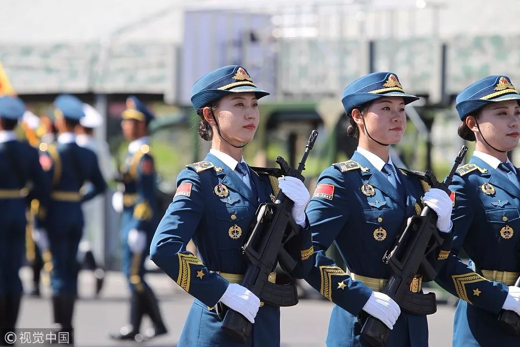 揭秘2024征兵女兵最新標(biāo)準，塑造新時代巾幗英雄，揭秘新時代女兵征兵標(biāo)準，塑造巾幗英雄形象