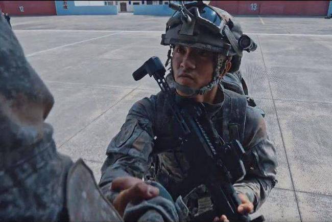 蛟龍突擊隊的裝備，現(xiàn)代戰(zhàn)爭中的精英利器，蛟龍突擊隊裝備揭秘，現(xiàn)代戰(zhàn)爭精英利器