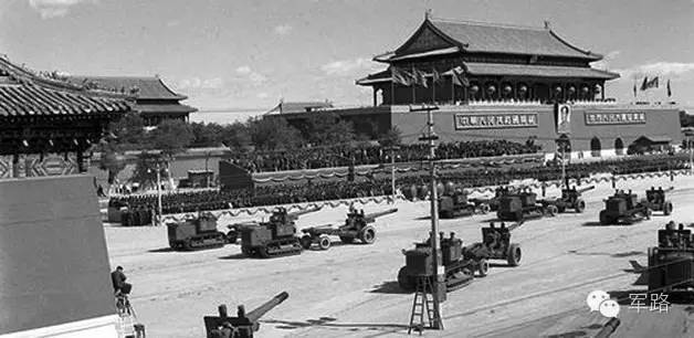 1953年首次閱兵方陣，歷史的榮耀與時(shí)代的見證，1953年首次閱兵方陣，歷史的榮耀時(shí)代見證