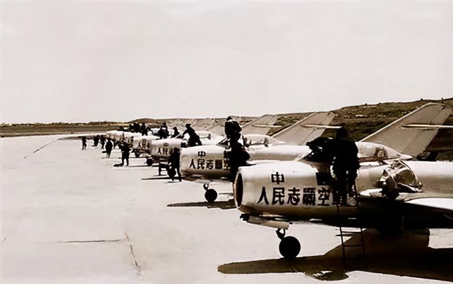 中國空軍一號師的身份與傳奇，中國空軍一號師傳奇身份揭秘