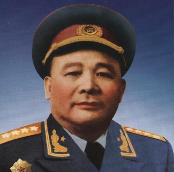 上將大還是少將大，軍事等級(jí)中的深度解析，軍事等級(jí)解析，上將大于少將的地位與職責(zé)