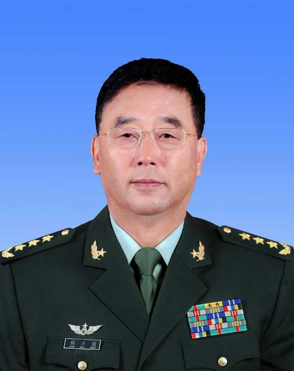 中國人民解放軍軍長，職責(zé)、使命與榮譽的象征，中國人民解放軍軍長，職責(zé)、使命與榮耀的象征之巔
